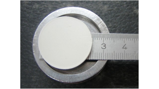 Shrinkage of competitor alginate after 24 hours