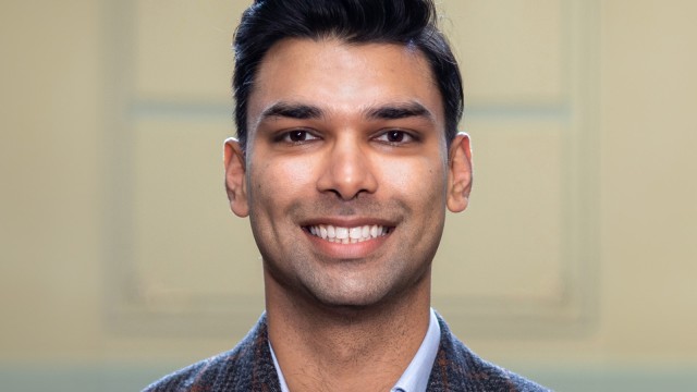 Dr Siddarth Gupta